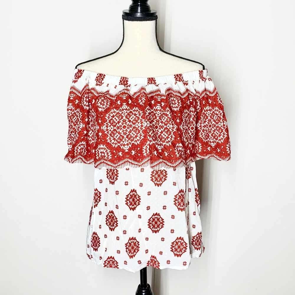 Lumière off the shoulder top